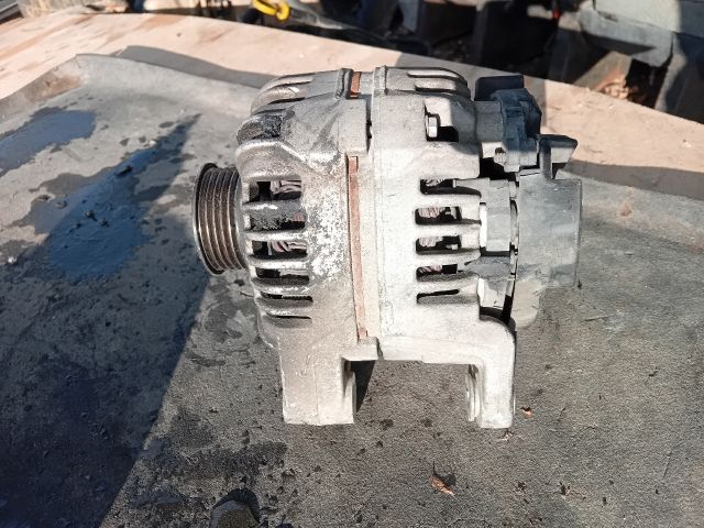 bontott OPEL CORSA C Generátor