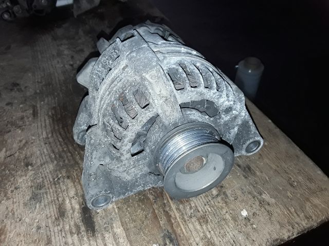 bontott OPEL CORSA C Generátor