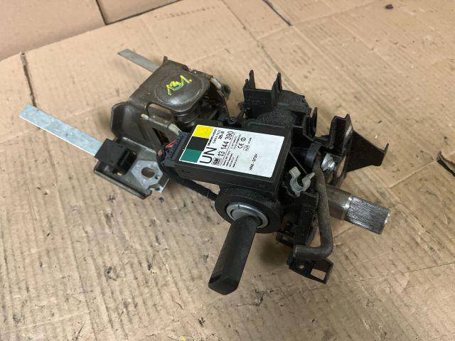 bontott OPEL CORSA C Gyújtáskapcsoló Házzal