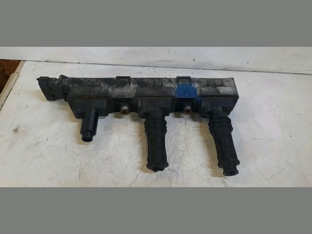 bontott OPEL CORSA C Gyújtótrafó Szett