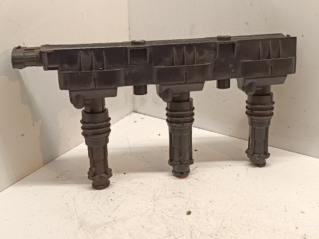 bontott OPEL CORSA C Gyújtótrafó