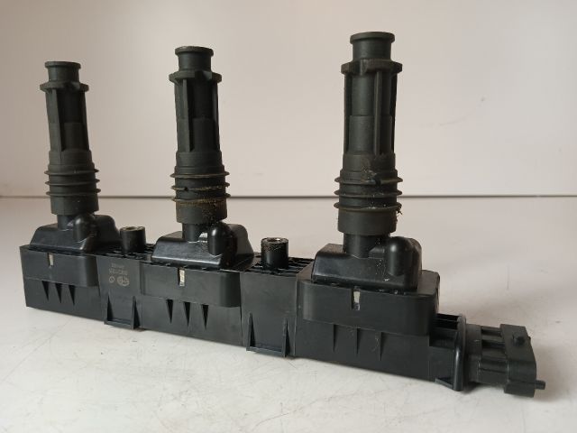 bontott OPEL CORSA C Gyújtótrafó