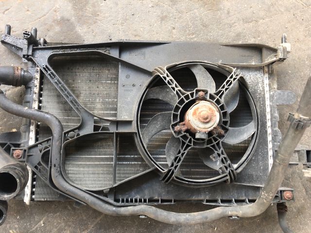 bontott OPEL CORSA C Hűtőventilátor