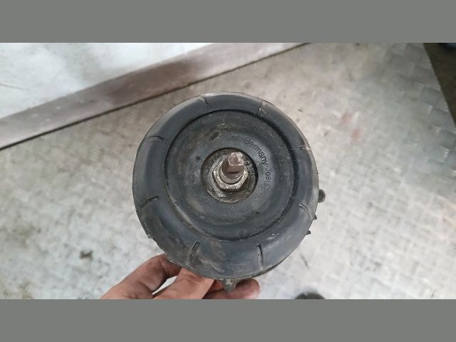 bontott OPEL CORSA C Jobb első Gólyaláb (Lengécsillapító, Rugó)