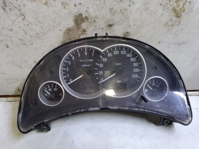 bontott OPEL CORSA C Kilométeróra