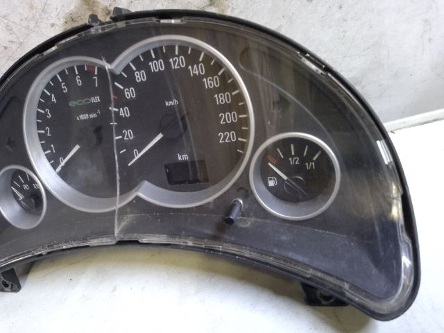 bontott OPEL CORSA C Kilométeróra