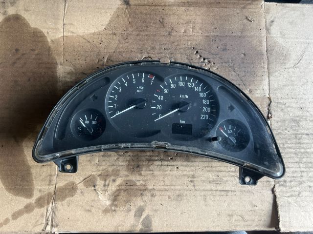 bontott OPEL CORSA C Kilométeróra