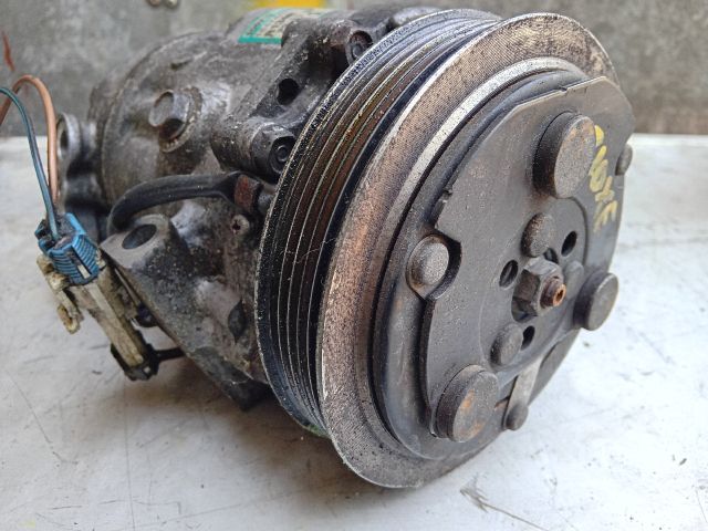 bontott OPEL CORSA C Klímakompresszor