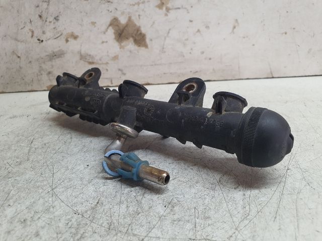 bontott OPEL CORSA C Közösnyomócső