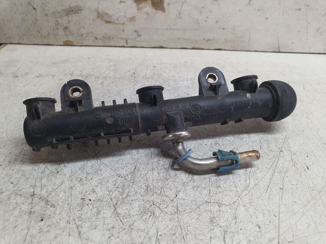 bontott OPEL CORSA C Közösnyomócső