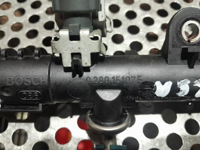 bontott OPEL CORSA C Közösnyomócső