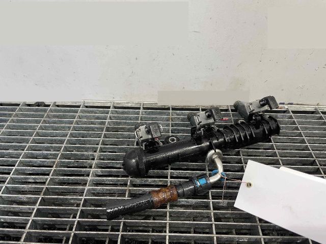 bontott OPEL CORSA C Közösnyomócső