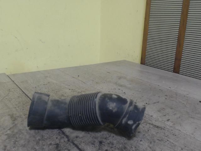 bontott OPEL CORSA C Légbeömlő Cső