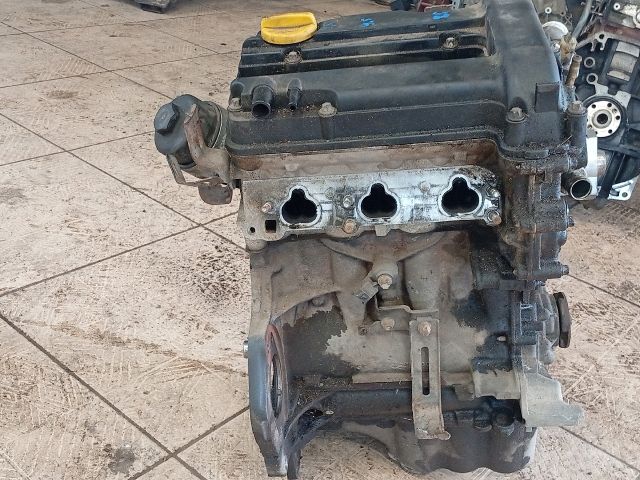 bontott OPEL CORSA C Motor (Fűzött blokk hengerfejjel)