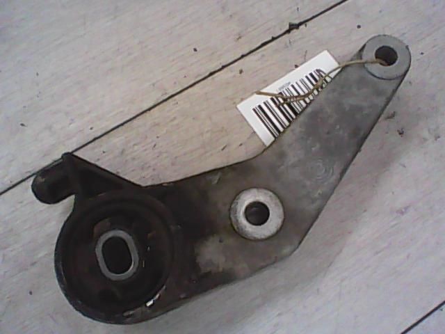 bontott OPEL CORSA C Motor Tartó Bak (Fém)