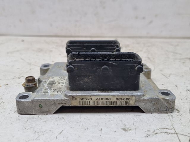 bontott OPEL CORSA C Motorvezérlő