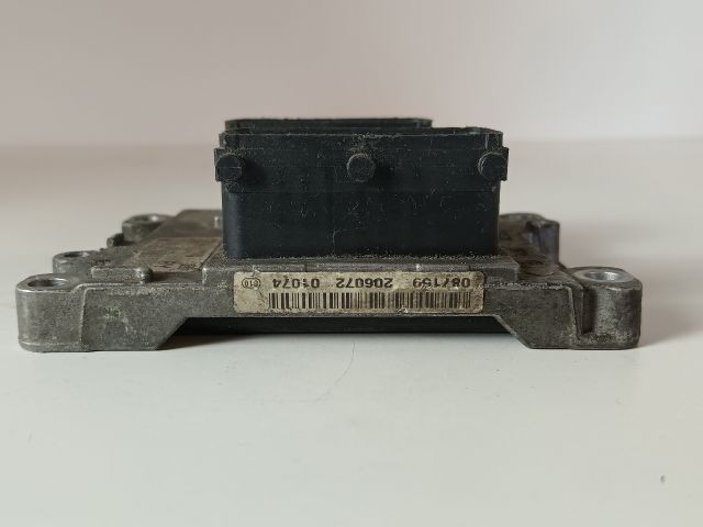 bontott OPEL CORSA C Motorvezérlő