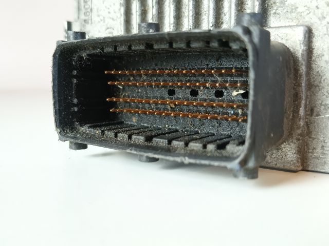 bontott OPEL CORSA C Motorvezérlő