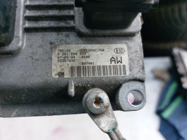 bontott OPEL CORSA C Motorvezérlő