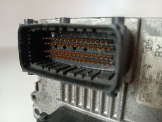 bontott OPEL CORSA C Motorvezérlő