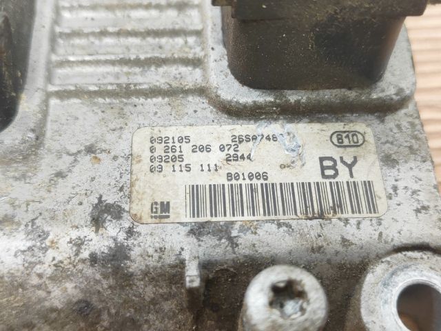 bontott OPEL CORSA C Motorvezérlő