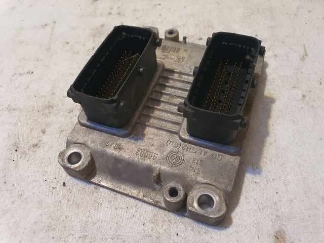 bontott OPEL CORSA C Motorvezérlő