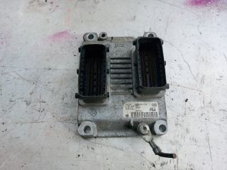 bontott OPEL CORSA C Motorvezérlő