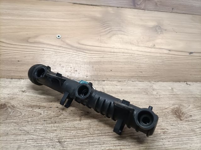 bontott OPEL CORSA C Porlasztó Sor / Híd