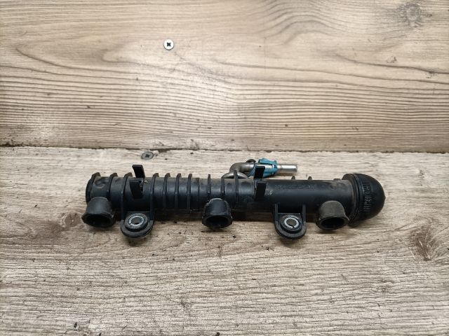 bontott OPEL CORSA C Porlasztó Sor / Híd