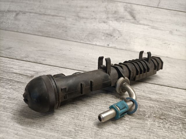 bontott OPEL CORSA C Porlasztó Sor / Híd