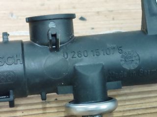 bontott OPEL CORSA C Porlasztó Sor / Híd