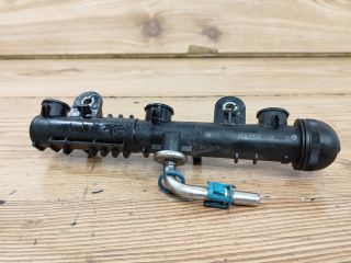 bontott OPEL CORSA C Porlasztó Sor / Híd