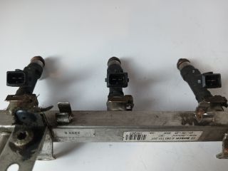 bontott OPEL CORSA C Porlasztó Sor / Híd