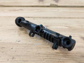 bontott OPEL CORSA C Porlasztó Sor / Híd