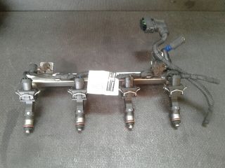 bontott OPEL CORSA C Porlasztó Sor / Híd