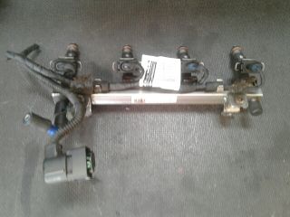 bontott OPEL CORSA C Porlasztó Sor / Híd