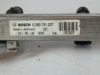 bontott OPEL CORSA C Porlasztó Sor / Híd