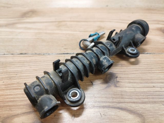 bontott OPEL CORSA C Porlasztó Sor / Híd