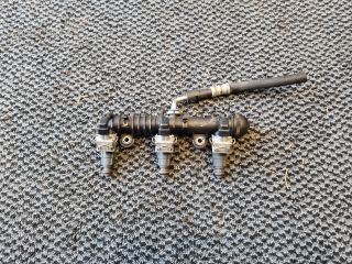 bontott OPEL CORSA C Porlasztó Sor / Híd