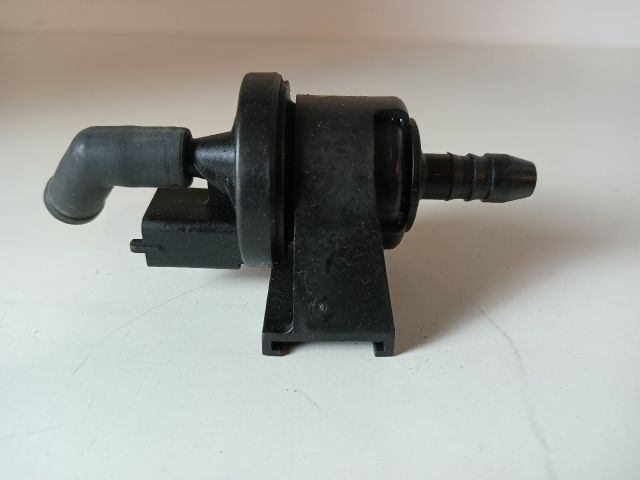 bontott OPEL CORSA C Tankszellőztető Szelep