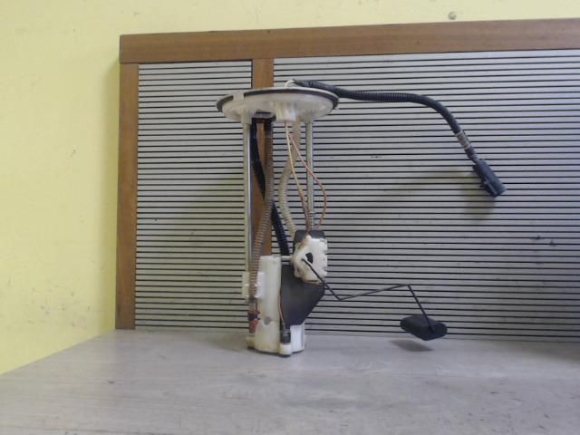 bontott OPEL CORSA C Üzemanyag Szivattyú