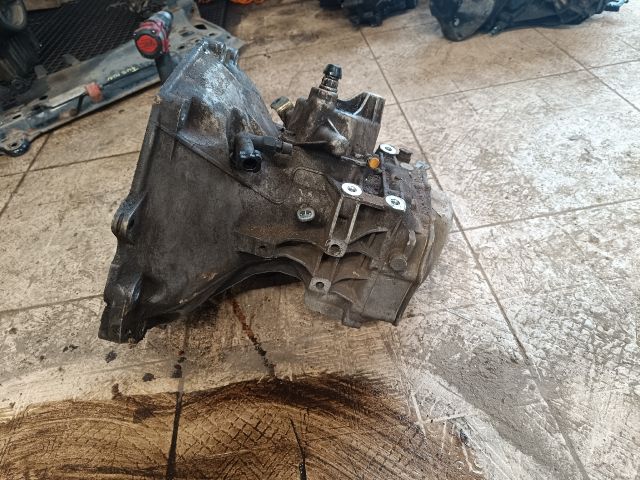 bontott OPEL CORSA C Váltó (Mechanikus)