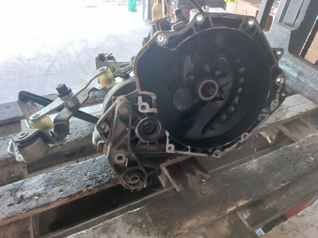 bontott OPEL CORSA C Váltó (Mechanikus)