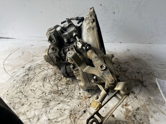 bontott OPEL CORSA C Váltó (Mechanikus)