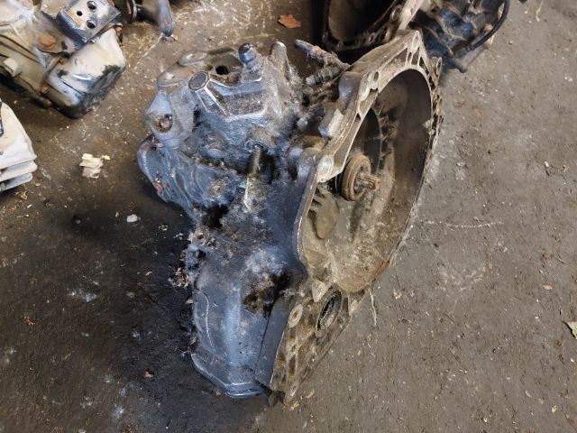 bontott OPEL CORSA C Váltó (Mechanikus)