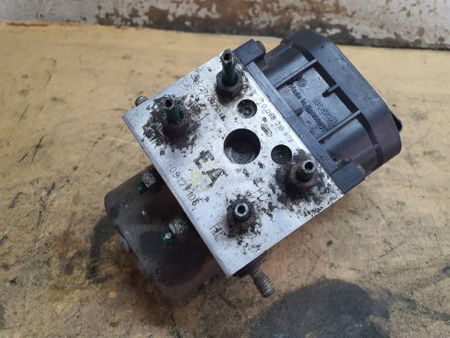 bontott OPEL CORSA C ABS Kocka