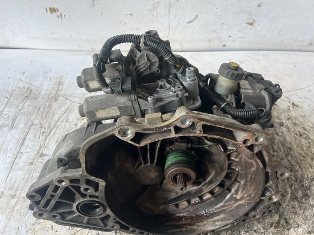 bontott OPEL CORSA C Automata Váltó