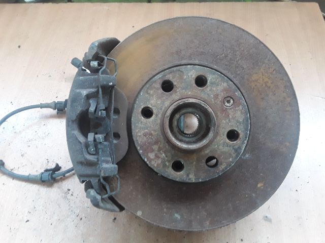 bontott OPEL CORSA C Bal első Csonkállvány Kerékaggyal