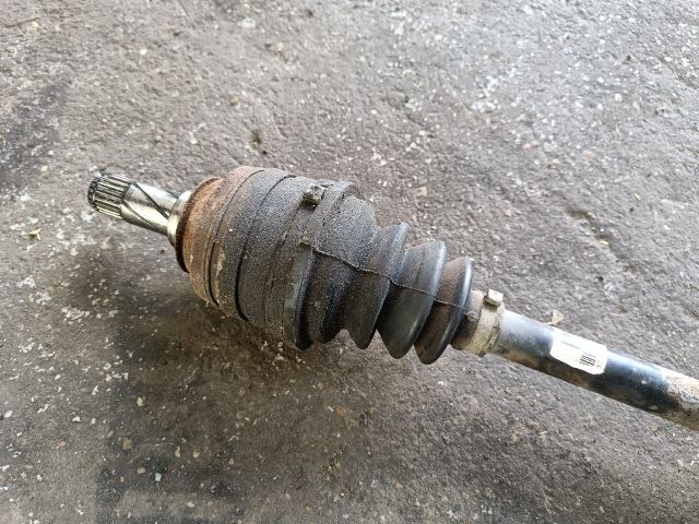 bontott OPEL CORSA C Bal Féltengely