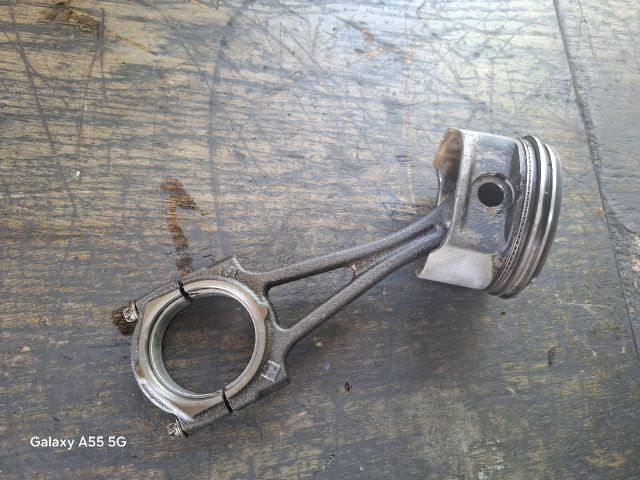 bontott OPEL CORSA C Dugattyú és Hajtókar